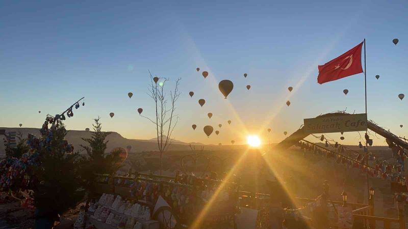Kapadokya’da 11 ayda 360 bin kişi balonla uçtu
