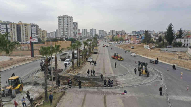 Adana’da trafiğin sıkıştığı 26 noktada çalışma
