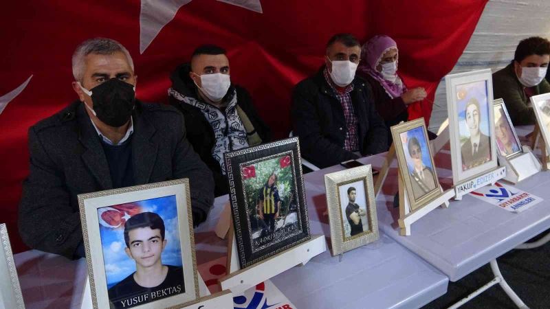 PKK ve HDP mağduru aileler, evlatlarından ayrı  yeni yıla giriyor
