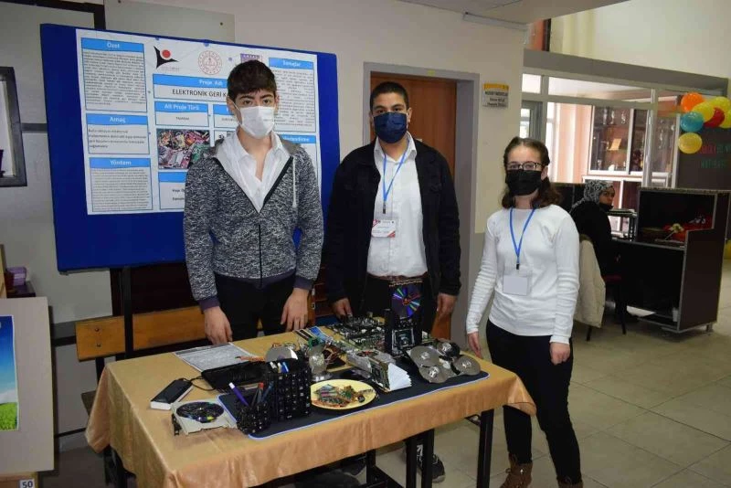 Kurtdereli’de bilim şenliği
