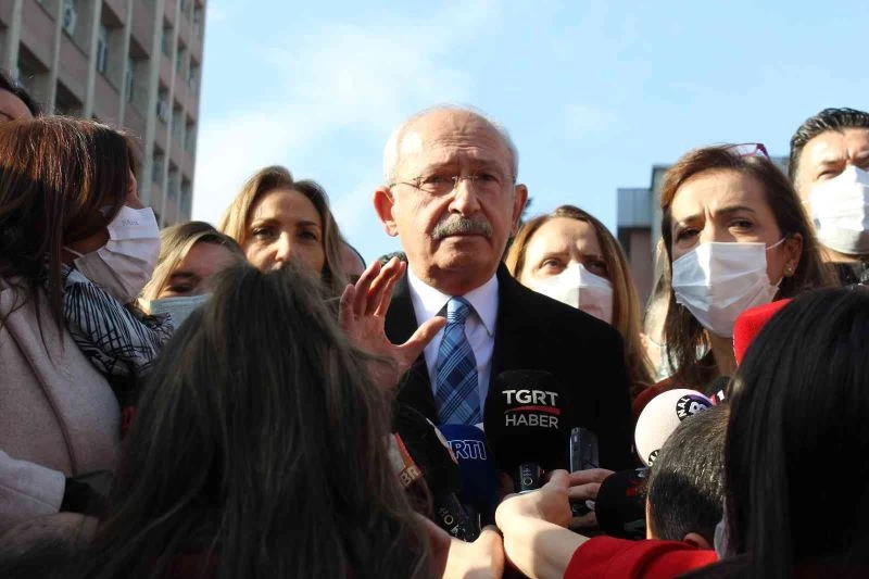 CHP lideri Kılıçdaroğlu, Milli Eğitim Bakanlığı binasına alınmadı
