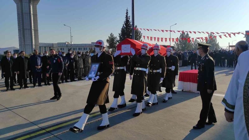 Barış Pınarı şehidi memleketine  uğurlandı
