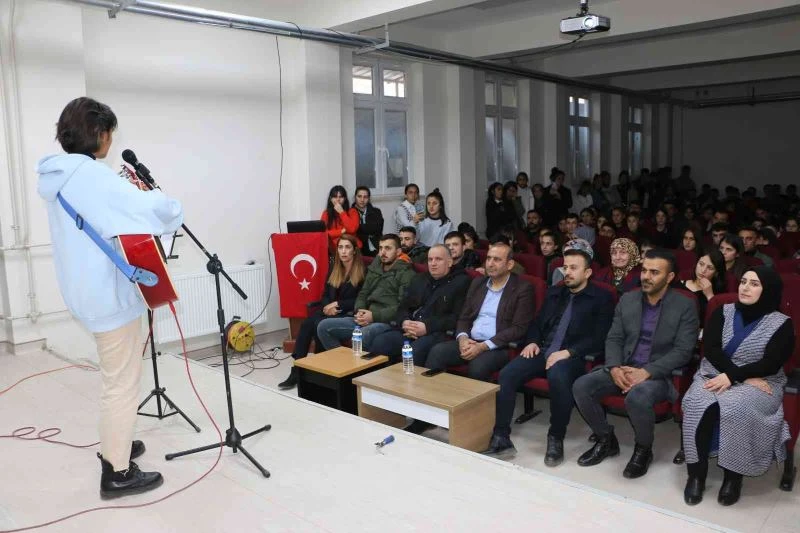 Şırnaklı öğrenciler 