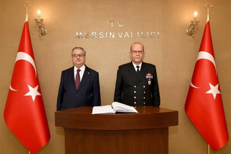 Sahil Güvenlik Komutanı Tümamiral Kendir, Mersin Valisi Su
