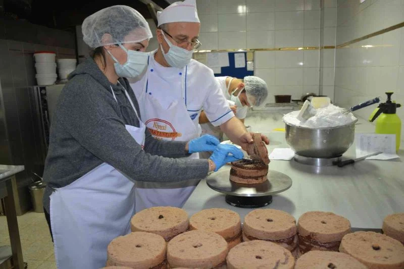 Sinop’ta değerli pastalar satışta
