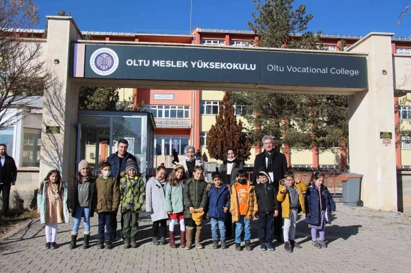 Küçük eller büyük resimler
