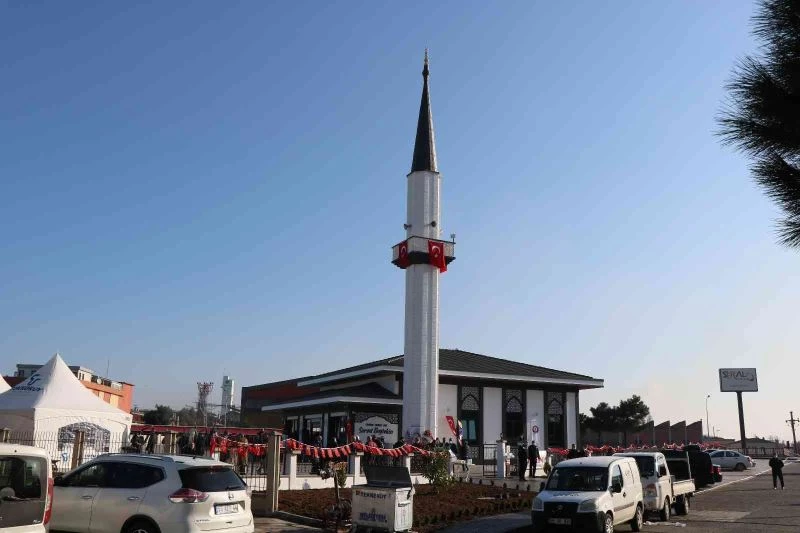 12 bin kişinin çalıştığı OSB’nin ilk camisine mehter ve dualı açılış
