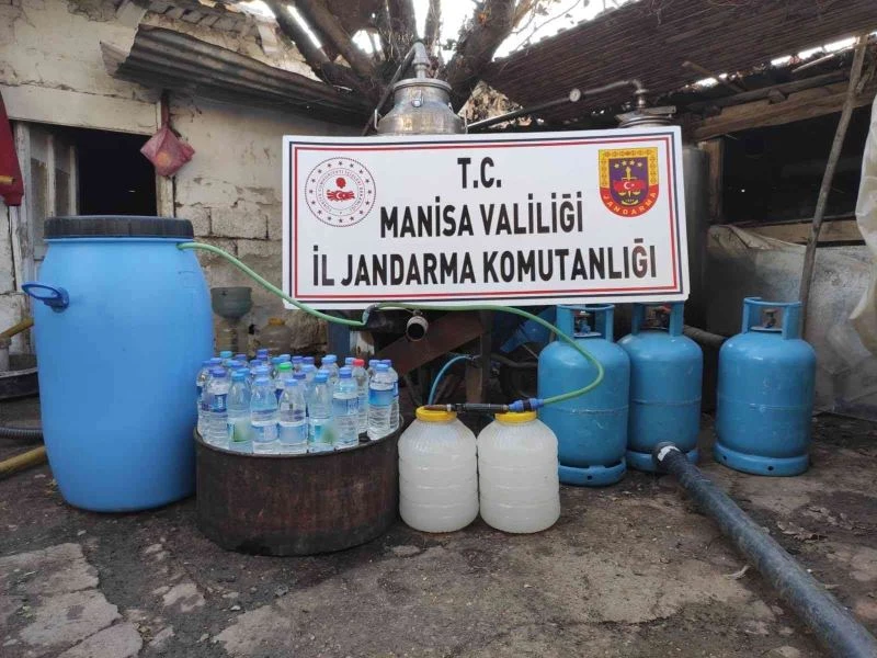 Manisa’da 150 litre sahte rakı ele geçirildi
