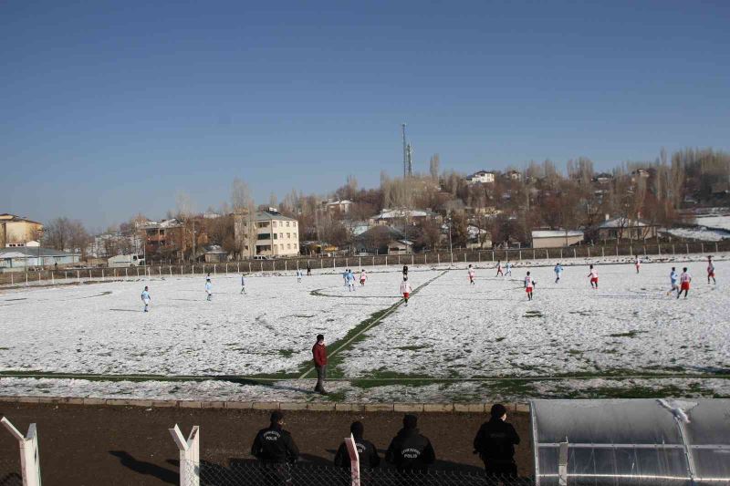 1071 Malazgirt Spor ile Hasköy Yıldırım Spor berabere kaldı
