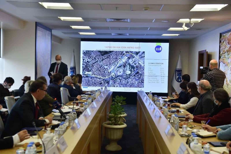 Kızılay-Dikmen metro hattı projesi için akademisyenler ve meslek odalarından görüş alındı
