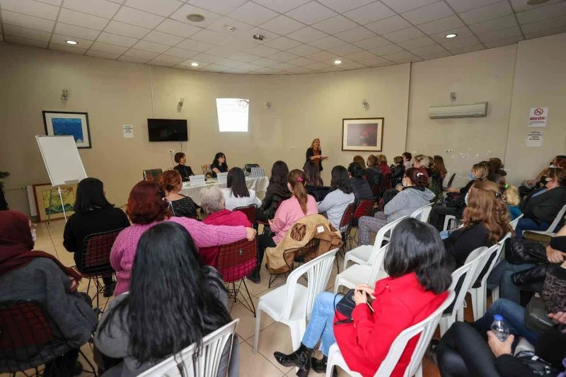 Buca’da kadının toplumdaki yeri konuşuldu
