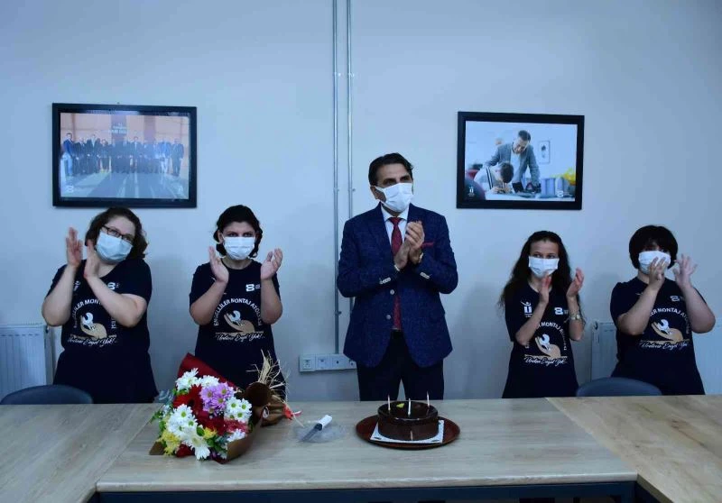 OSB Başkan Vekili Saraç, Engelliler Montaj Atölyesi’ni ziyaret etti
