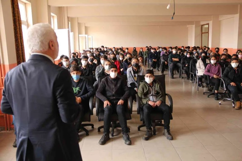 Müftü Topçu: “Şiddet insanlık ayıbıdır”
