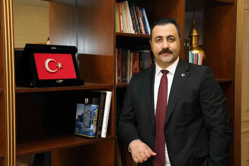 ALKÜ Rektörü Prof. Dr. Kalan, Türk Tarih Kurumu Bilim Kurulu asli üyeliğine seçildi
