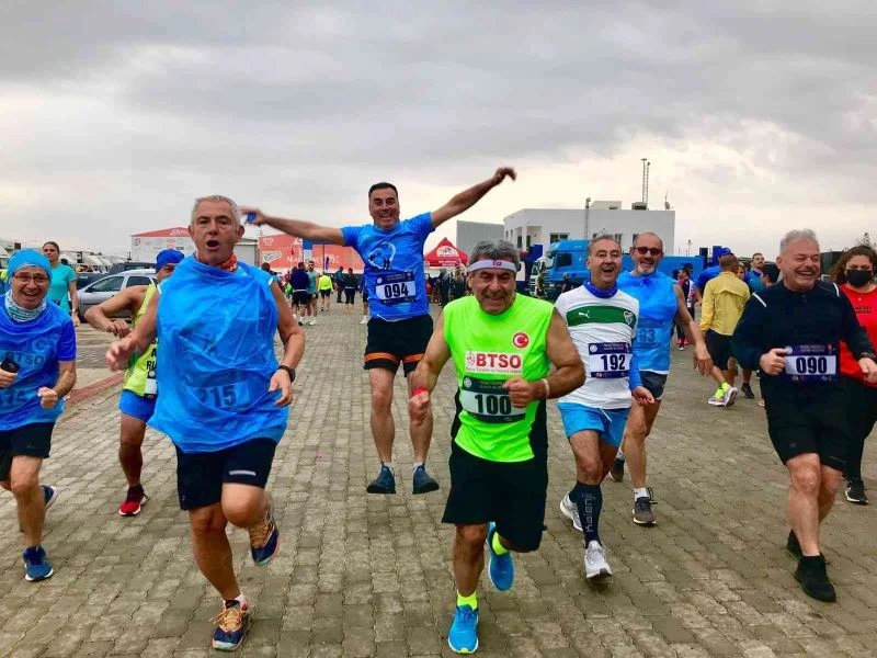 Bursa Masterler Atletizm Kulübü üyelerinden KKTC’de büyük başarı
