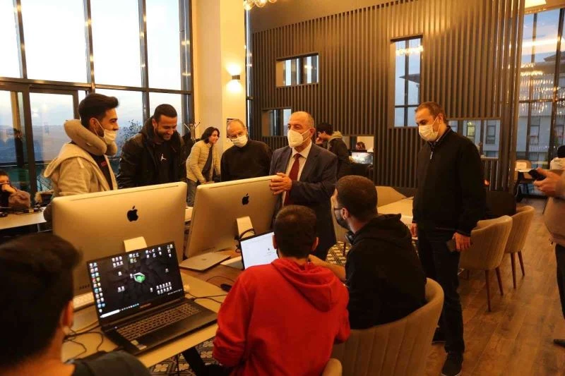 Genç yazılımcılar 48 saatte 13 oyun geliştirdiler
