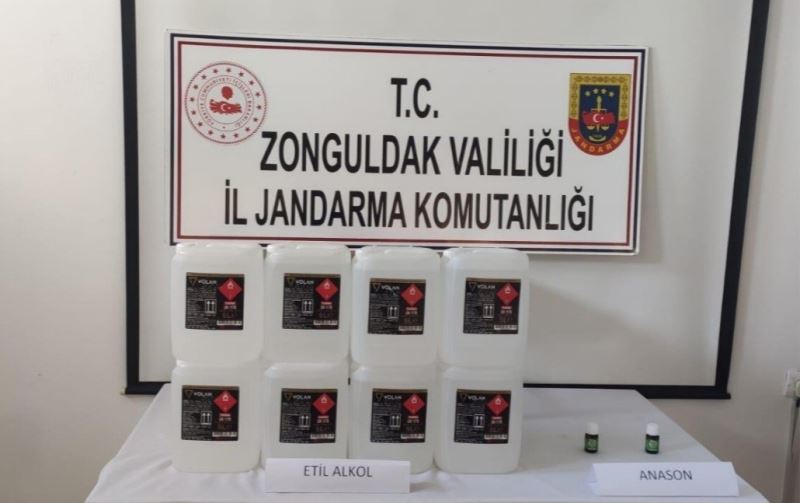 Jandarma’ya 40 litre etil alkol ve anasonla yakalandı
