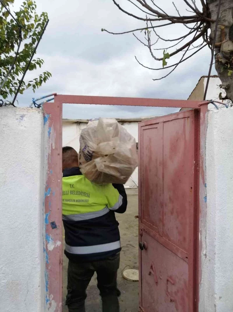 Nazilli Belediyesi, 617 aileye yakacak yardımında bulundu
