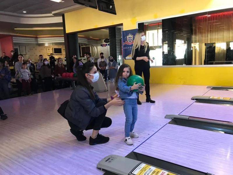 Veliler bowling turnuvasında buluştu
