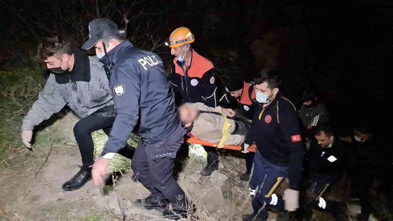 Alkol komasına giren genç, kendisini taşıyan ekiplerden defalarca özür diledi
