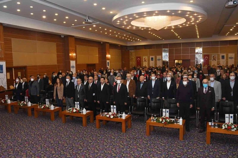 Kuşadası’nda Deprem ile Kentsel Dönüşüm Kurultayı başladı
