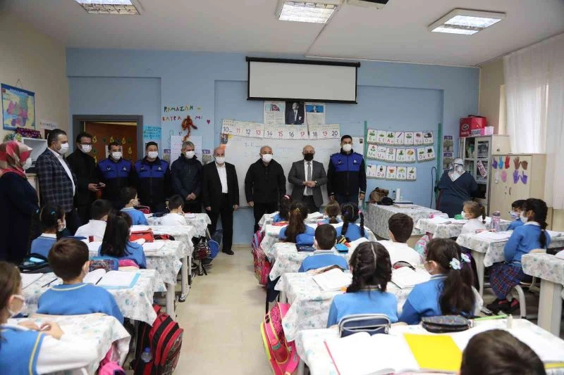 Öğrenciler sordu, Başkan Bıyık cevapladı
