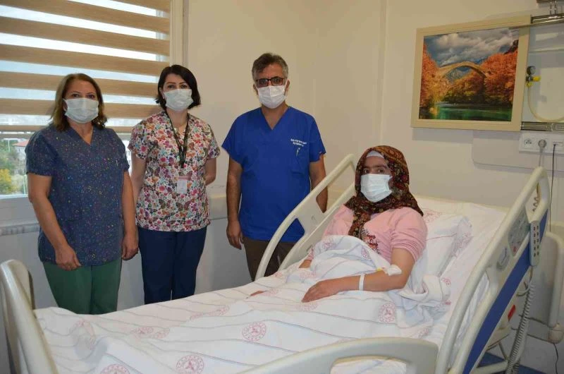 Uyuşma şikayeti ile gittiği hastanede beyninde tümör olduğunu öğrendi
