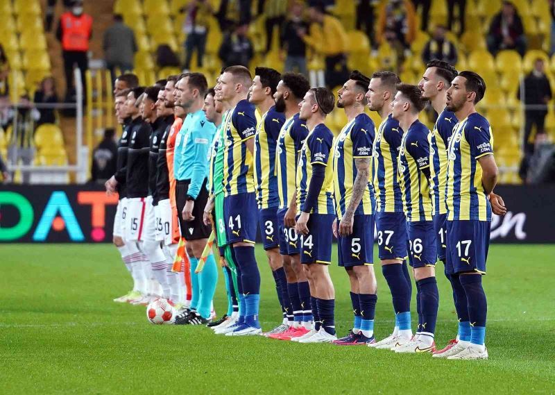 UEFA Avrupa Ligi: Fenerbahçe: 0 - Eintracht Frankfurt: 0 (Maç devam ediyor)