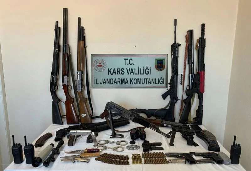 Kars’ta jandarma suç örgütünü çökertti
