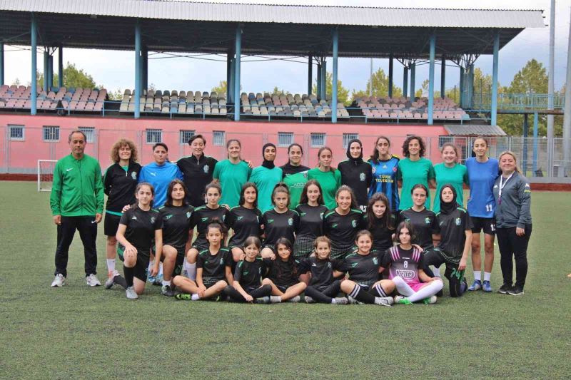 Yeni sezon öncesi Kocaeli Kadın FK’nın grubu belli oldu
