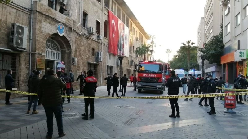 Belediyedeki yangın işten atılan itfaiyeci tarafından çıkarılmış
