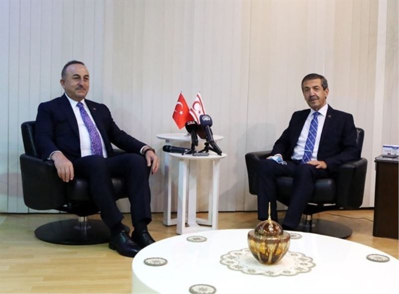 Bakan Çavuşoğlu: “Kıbrıs Türkü’nün haklarını birlikte görüşeceğiz, birlikte karar alacağız ve birlikte savunacağız”
