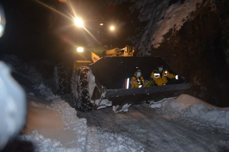 Kepçe ağzında kurtarma operasyonu
