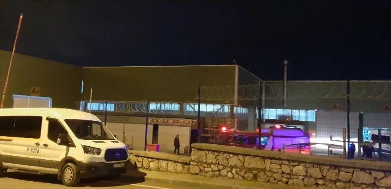 Forkliftin altında kalan işçi yaralandı
