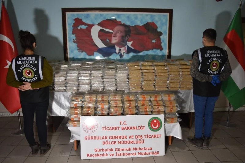 Gürbulak Gümrük Kapısında rekor seviyede, 400 milyonluk 808 kilogram eroin yakalandı
