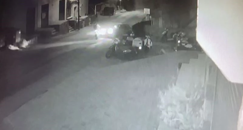 Motosikletli genç kendine çarpan sürücüyü dedektif gibi arıyor
