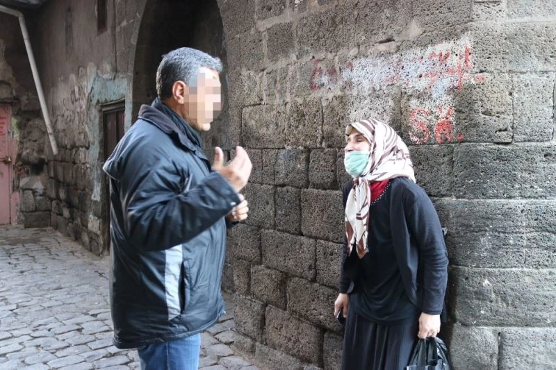 ’İsimsiz’ eğitimciler, pandemi döneminde 8 bin aileye yardım eli uzattı
