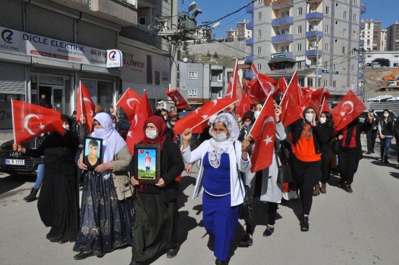 Şırnak annelerinden HDP’ye tepki: 