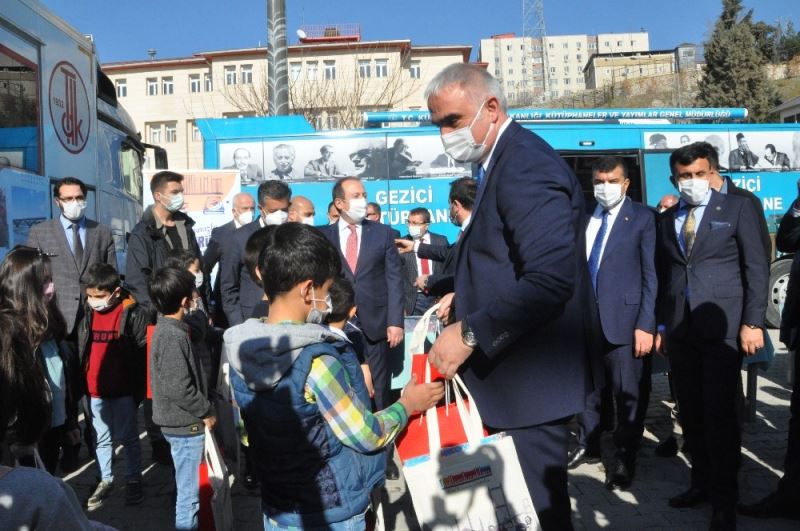 Kültür ve Turizm Bakanı Mehmet Nuri Ersoy Şırnak’ta ziyaret ve açılışlara katıldı
