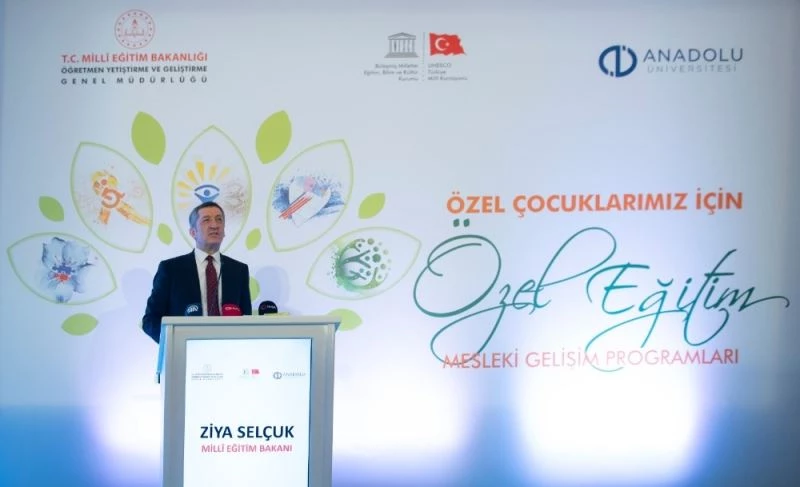 Milli Eğitim Bakanı Selçuk: “Bakanlığımız bünyesinde özel eğitim okullarımızın sayısını arttırıyoruz”
