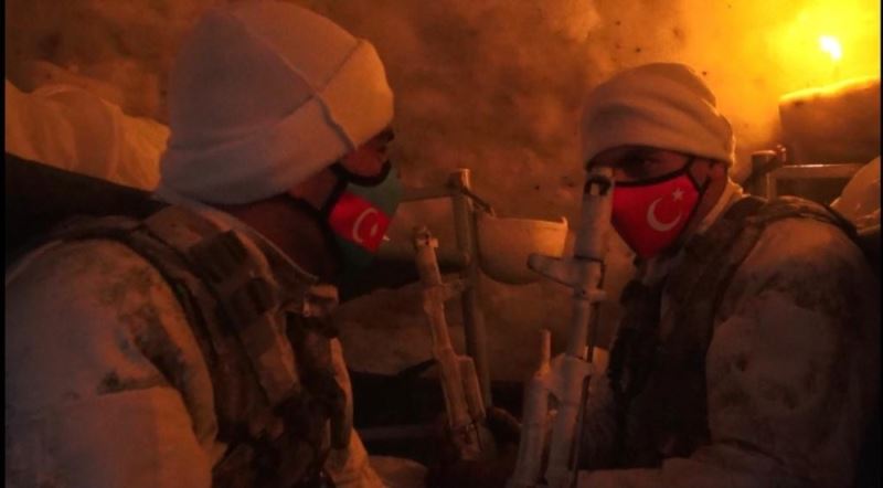 Türkiye ve Azerbaycan askerinden “İglo’da yaşam” faaliyeti
