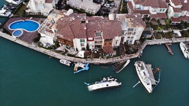 Alaçatı’daki hortumu yaşayanlar uçak düştü sanmış
