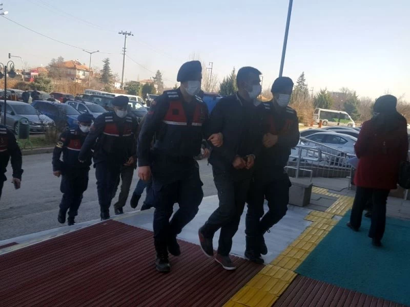Şehit annesinin koyunlarını çaldığı iddia edilen şüpheliler tutuklandı
