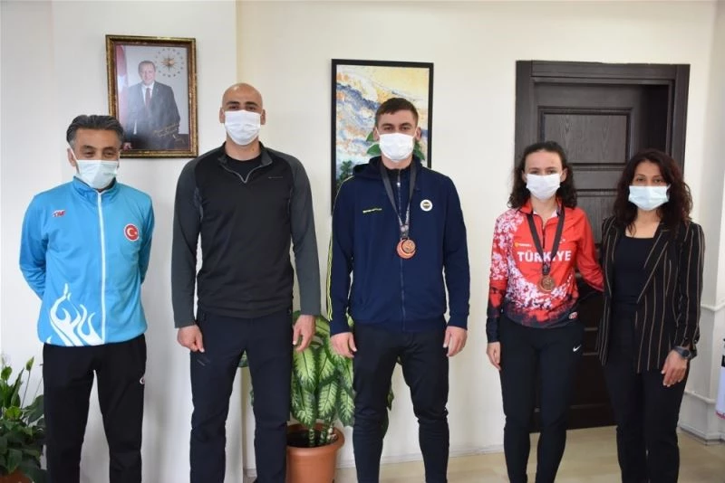 Türkiye dereceleri elden milli atletizmciler hedef büyülttü
