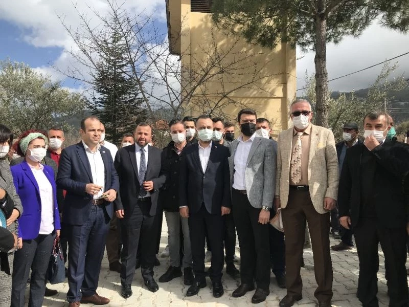 Antalya’daki ağaç katliamına, dört siyasi partiden ortak tepki
