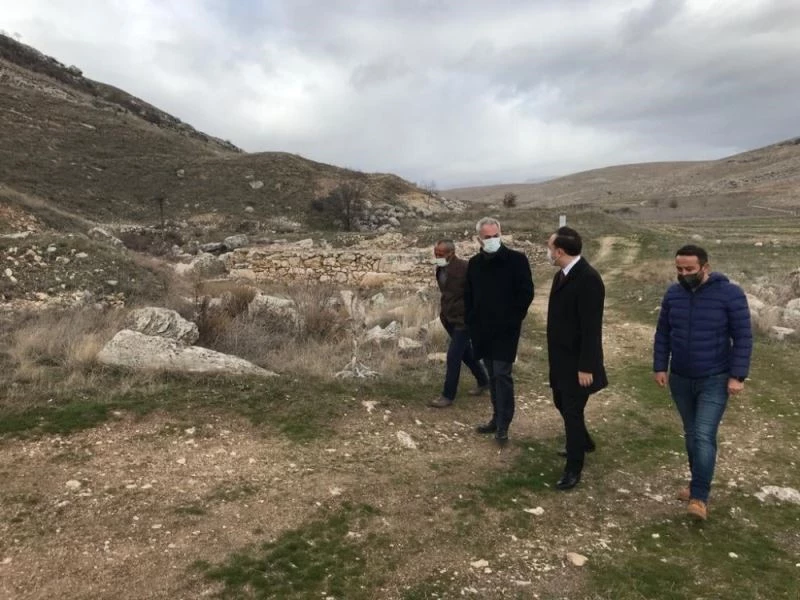 Isparta Valisi Seymenoğlu, Seleukeia Sidera Antik Kenti’ni inceledi
