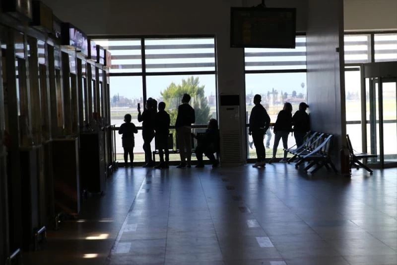 Korsanların elinden kurtarılan Mersinli denizci Halil Gülçür ailesine kavuştu