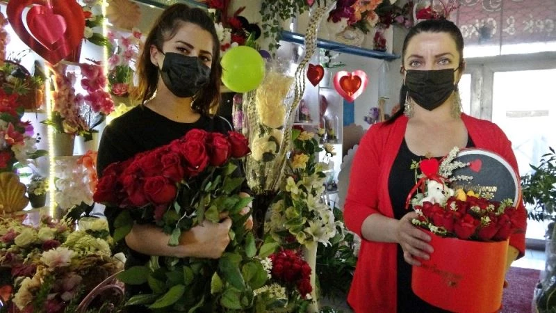 Yüksekova’da sevgililer günü onlardan sorulur
