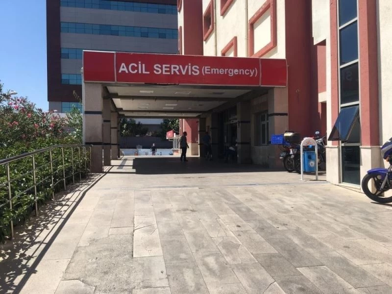 Jandarmanın güvenlik kamerasını kontrol ederken yere düşen şahıs yaralandı
