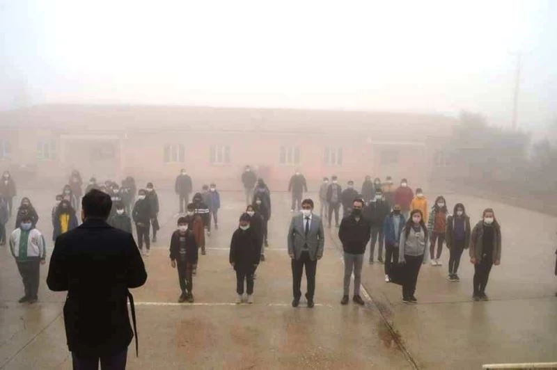 Başkan İnal, öğrencileri yalnız bırakmadı
